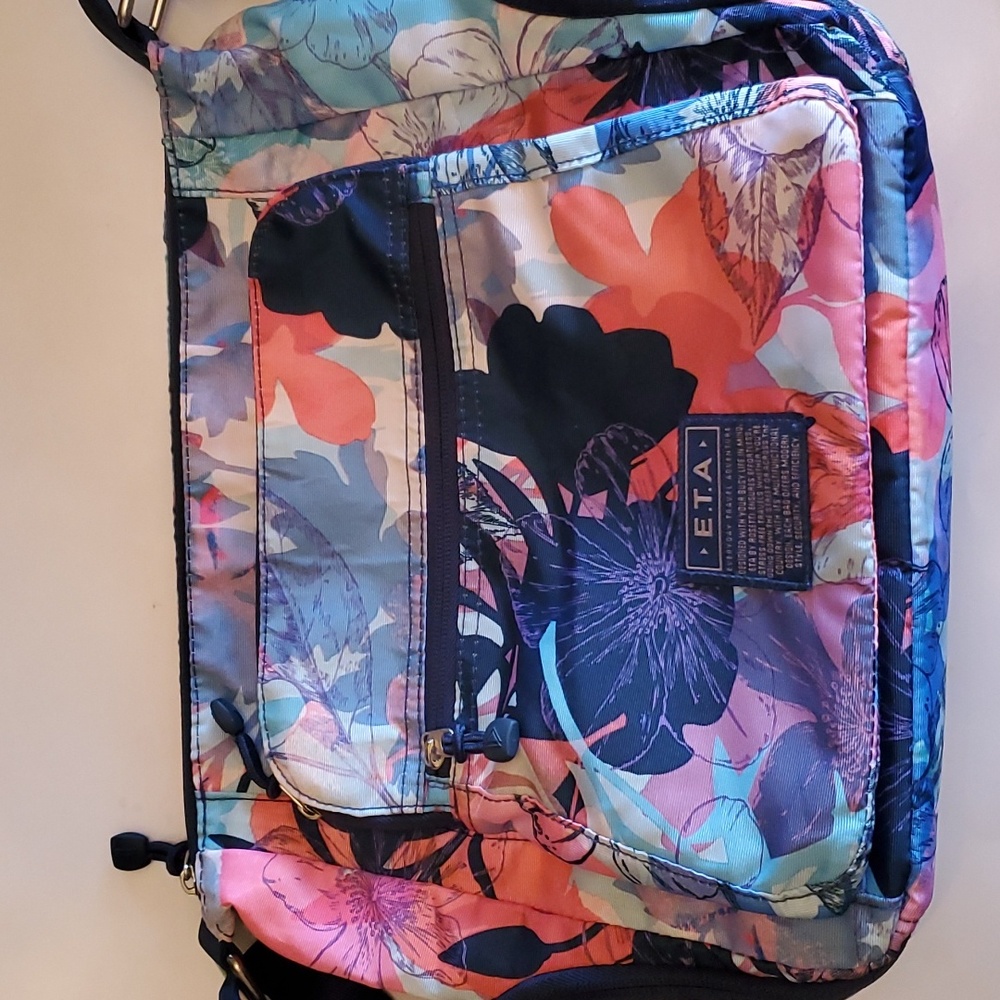Eta Everyday Travel Adventure Bag Gem